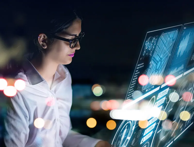 small-business-it-support Image showing managed IT services tech working